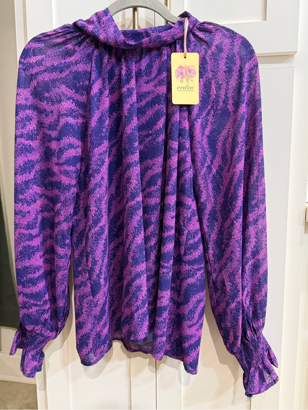 entro Purple & Navy Zebra-Print Long-Sleeve Blouse